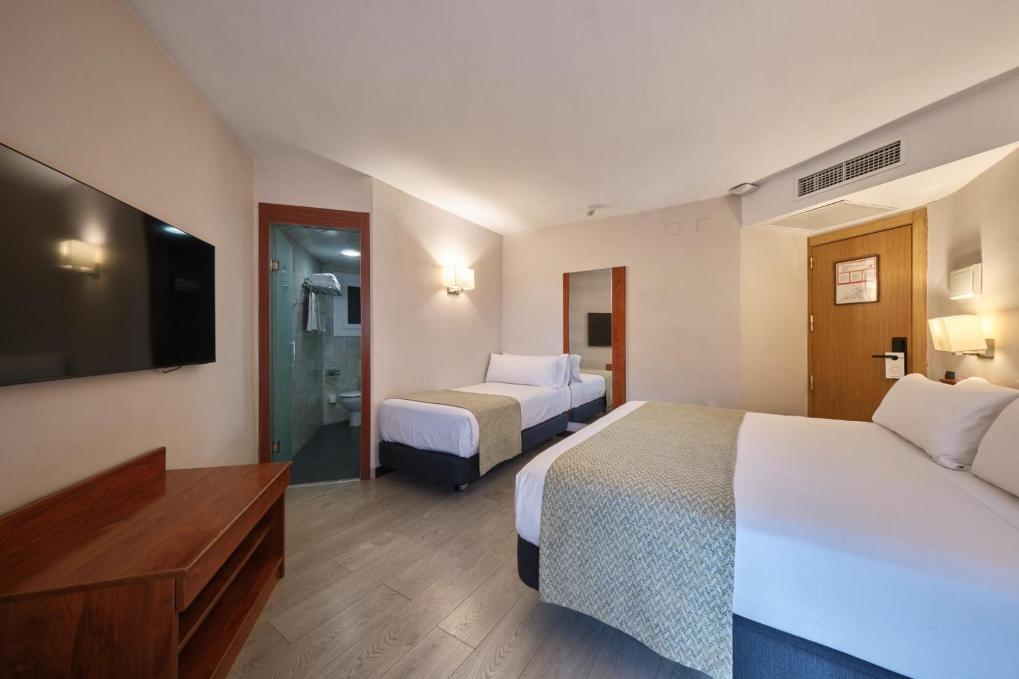 Catalonia Park Putxet Hotel Barcelona Bagian luar foto