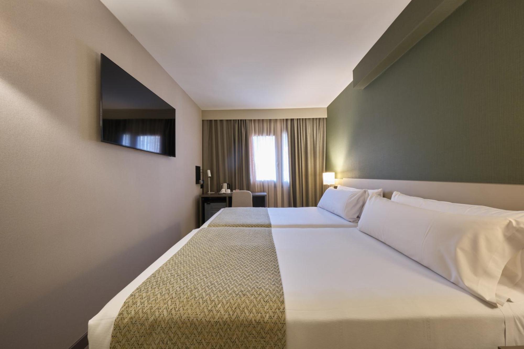 Catalonia Park Putxet Hotel Barcelona Bagian luar foto